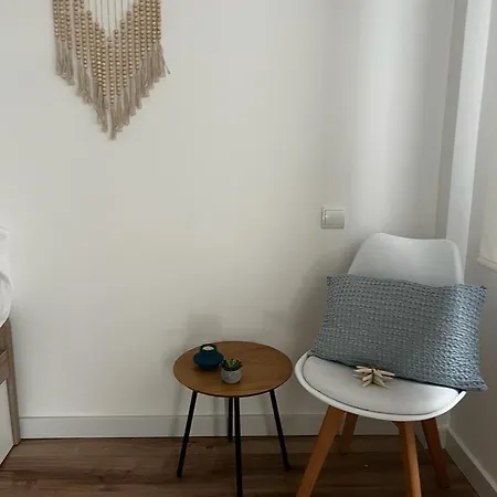 Apartment Gris Con Parking Gratis