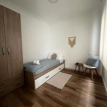 Apartment Gris Con Parking Gratis Vigo