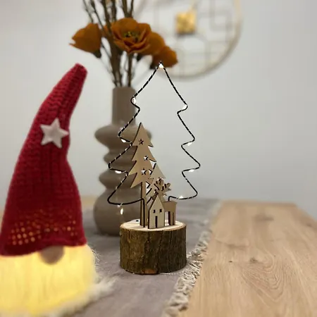 Gris Con Parking Gratis