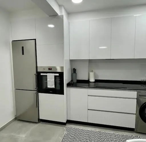 Apartment Gris Con Parking Gratis